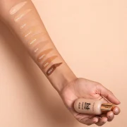 BASE DE MAQULLAJE LÍQUIDA 1ST SCENE 50ML